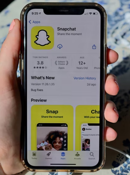 Why did Snapchat freeze SNAP scores?